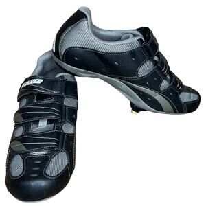 Women's Black and Gray Cycling Shoes